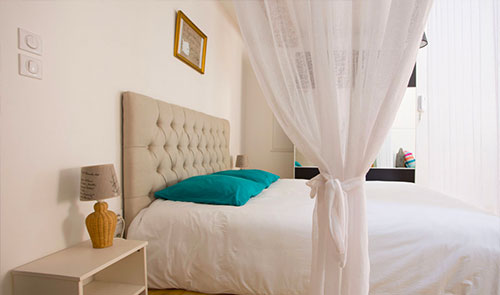 chambre duplex pezenas baignoire soleil